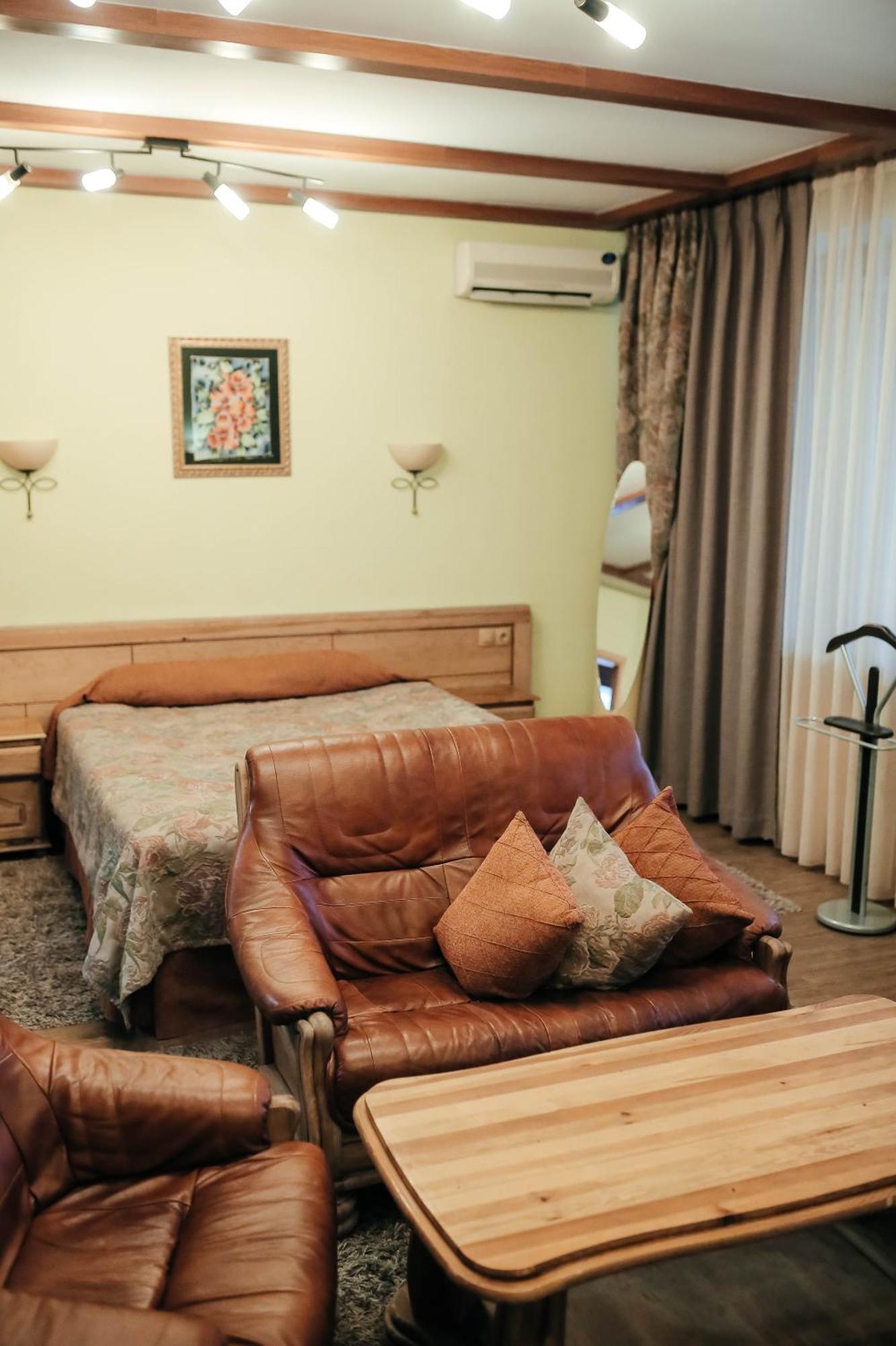 Тау-House Hotel Kok-Shoky Exterior foto