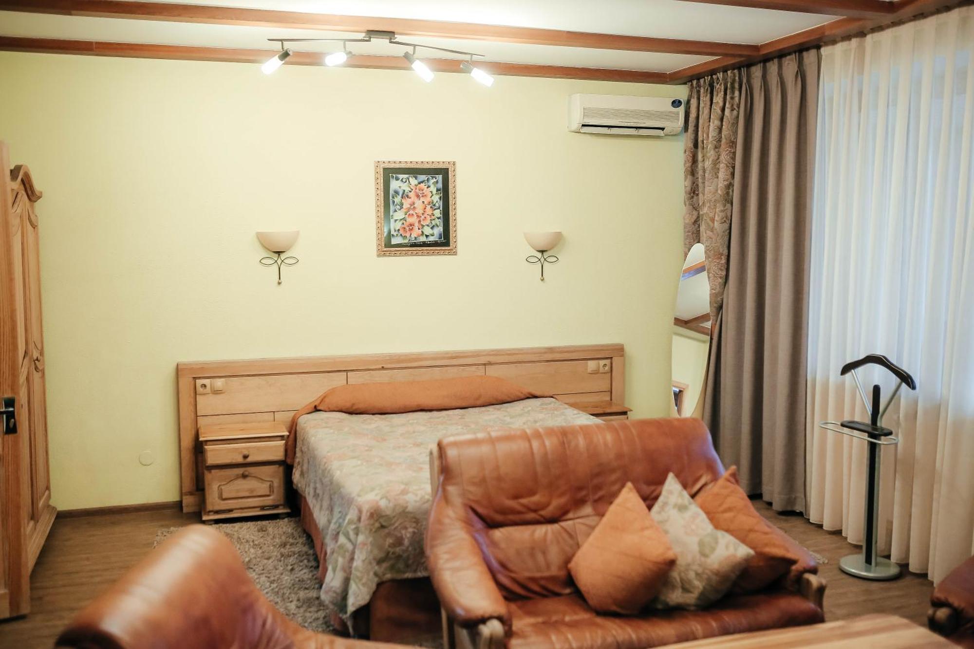 Тау-House Hotel Kok-Shoky Exterior foto