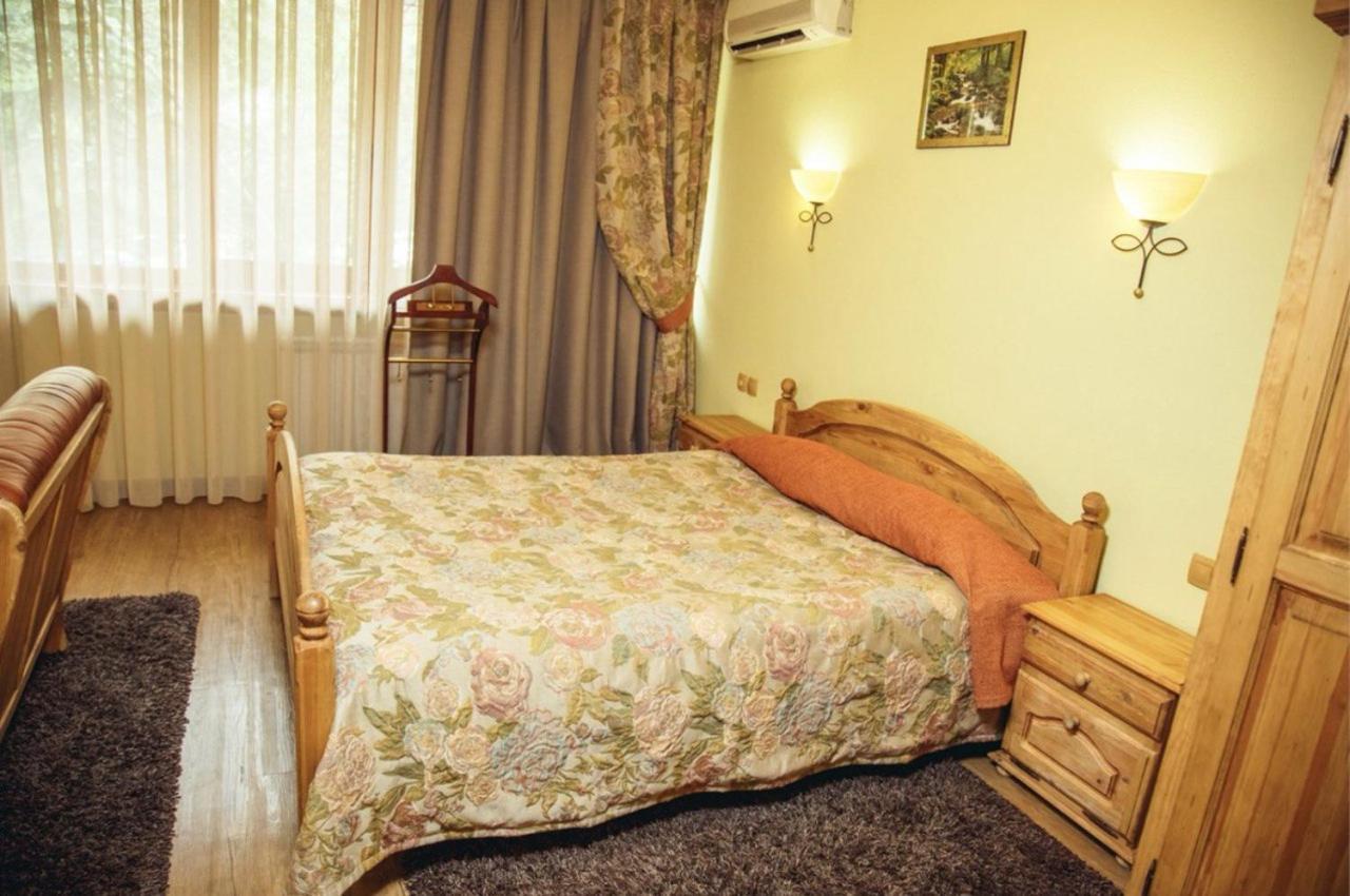 Тау-House Hotel Kok-Shoky Exterior foto